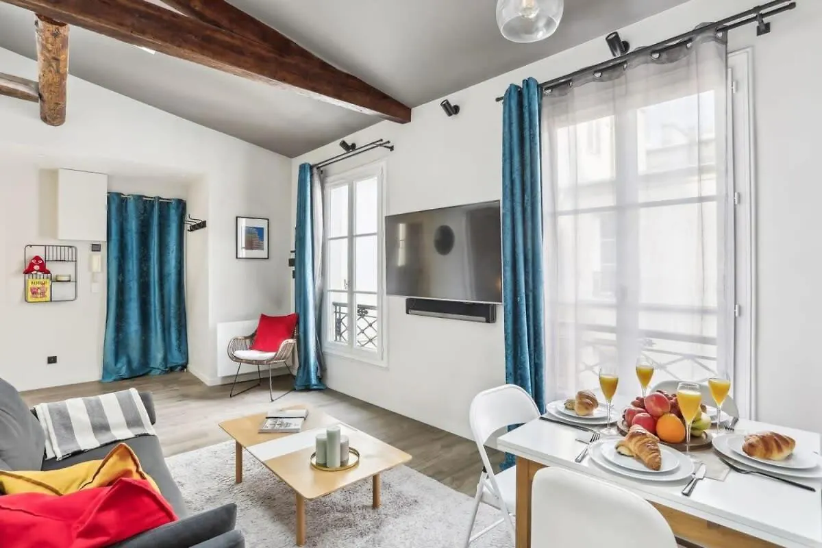 Paris Eiffel Tower - Cityapartmentstay